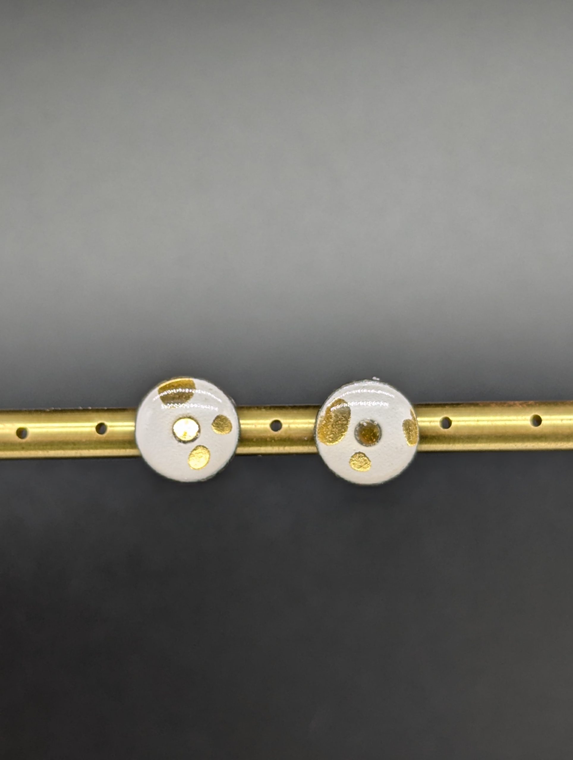 Boucles d'oreilles Néa - Pois dorés