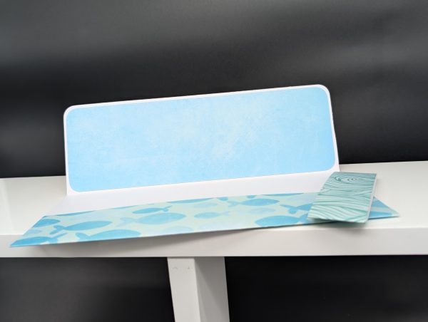 Pochette cadeau - Banc de poissons bleus – Image 2