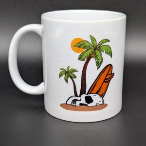Mug blanc - Crâne sur la plage