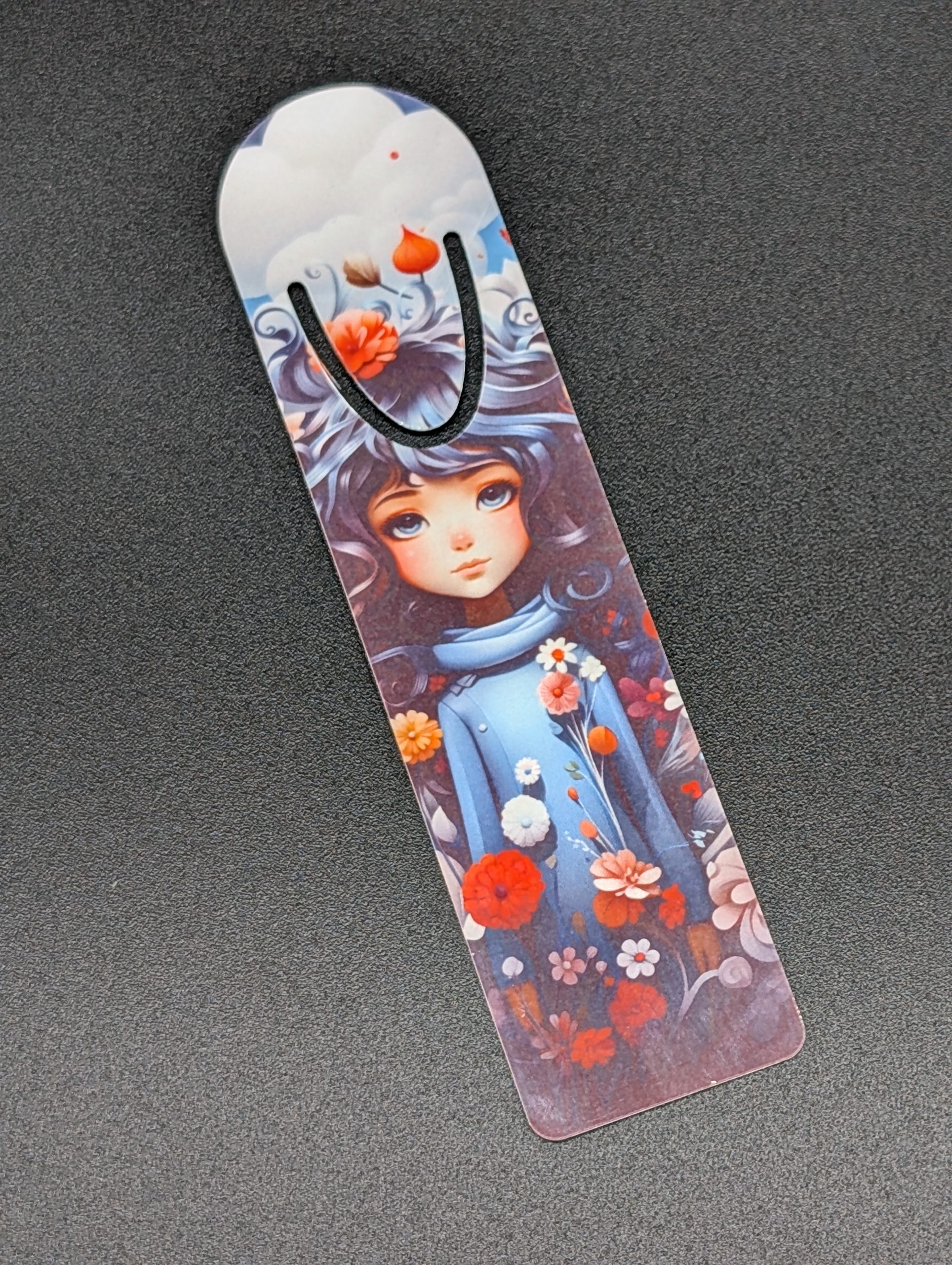 Marque page en alu - Fille en fleurs