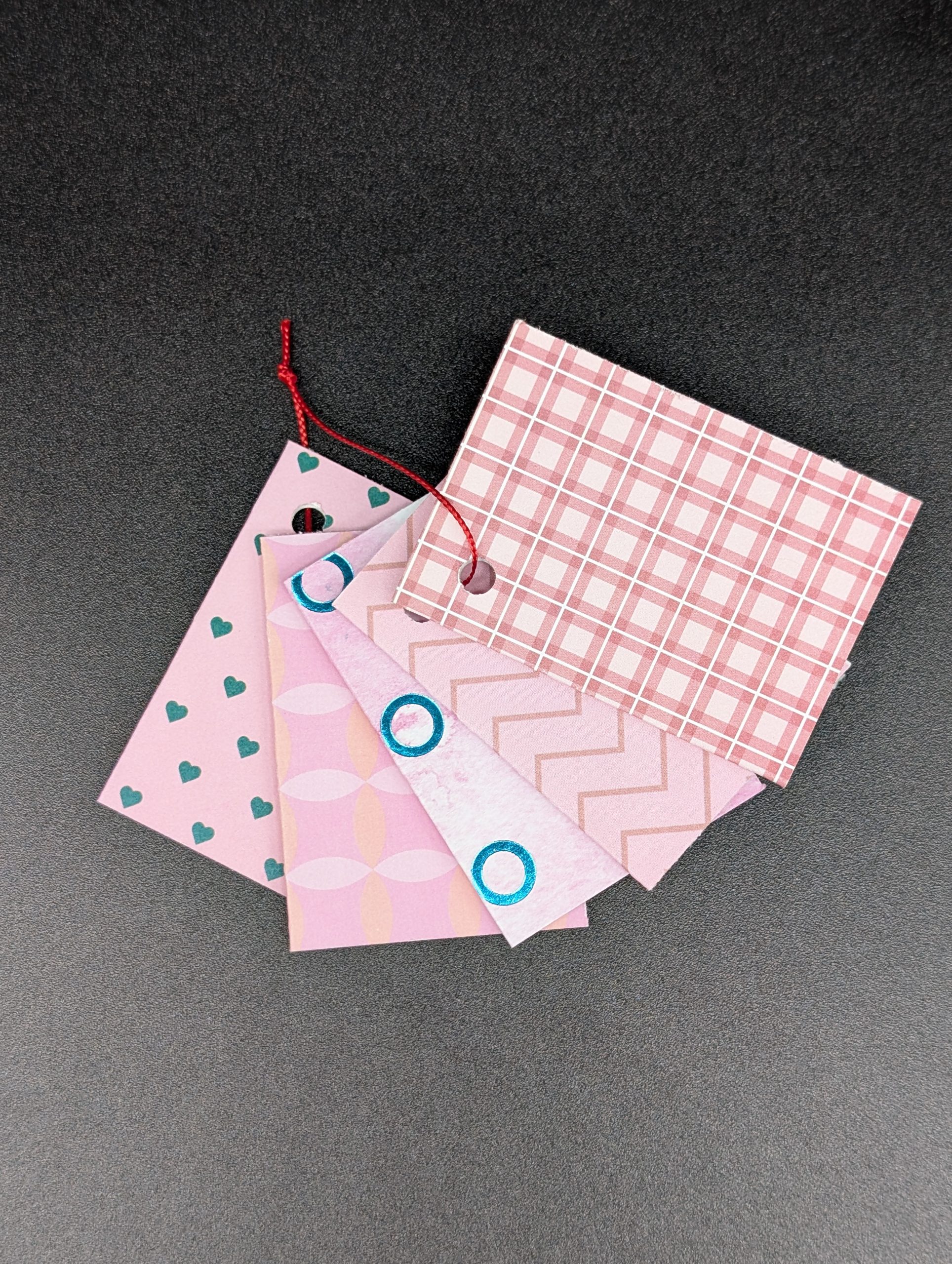Lot de 5 étiquettes cadeau - Motifs roses
