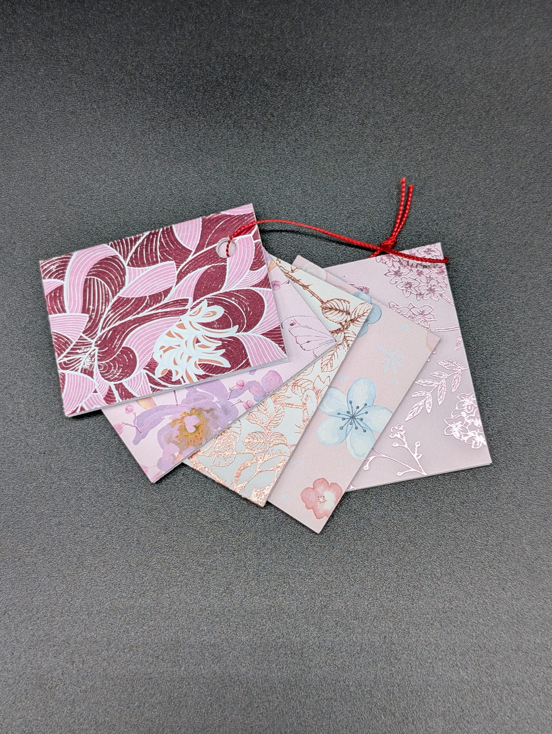 Lot de 5 étiquettes cadeau - Rose fleuri