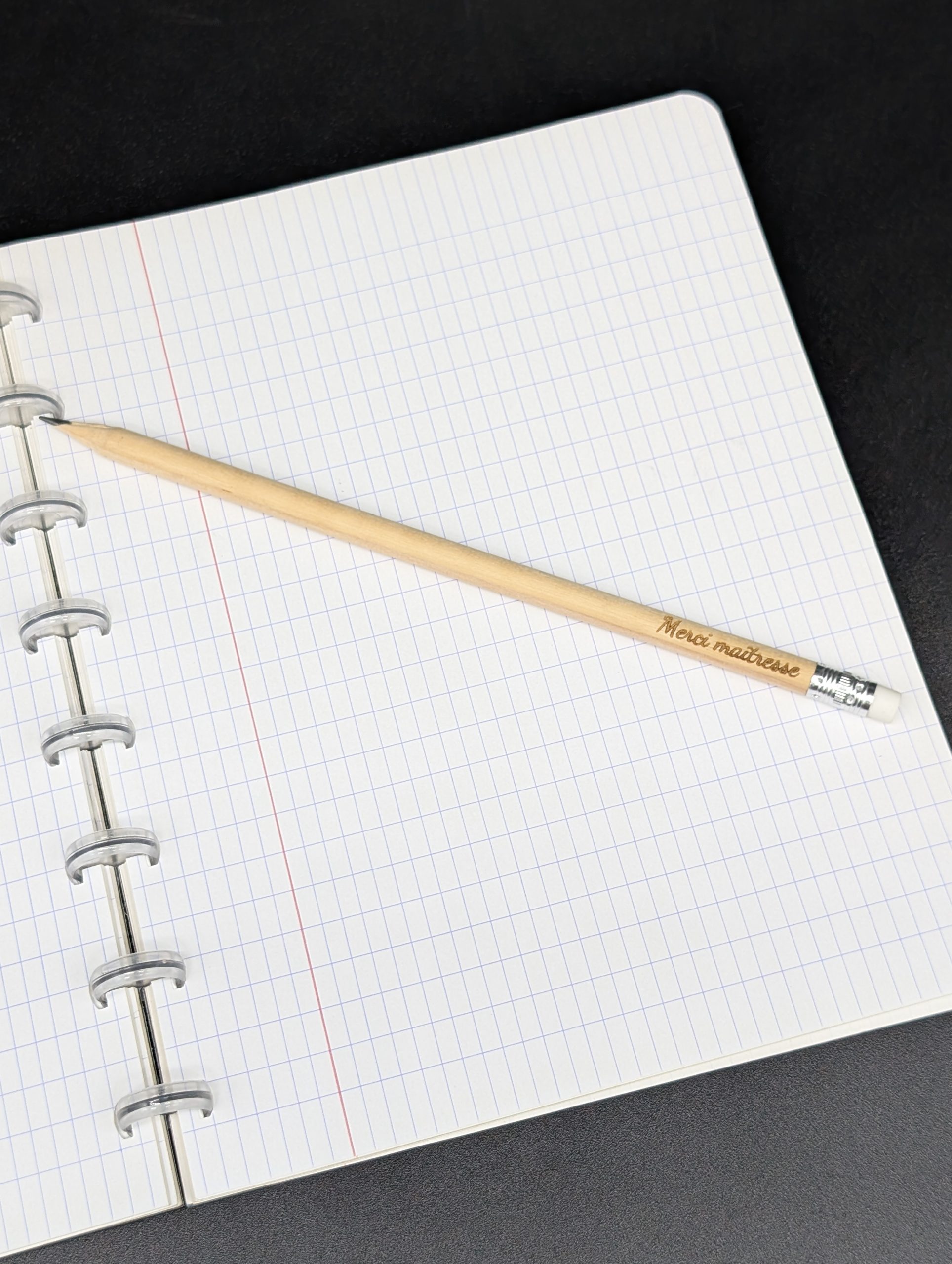 Crayon gris - Merci maîtresse