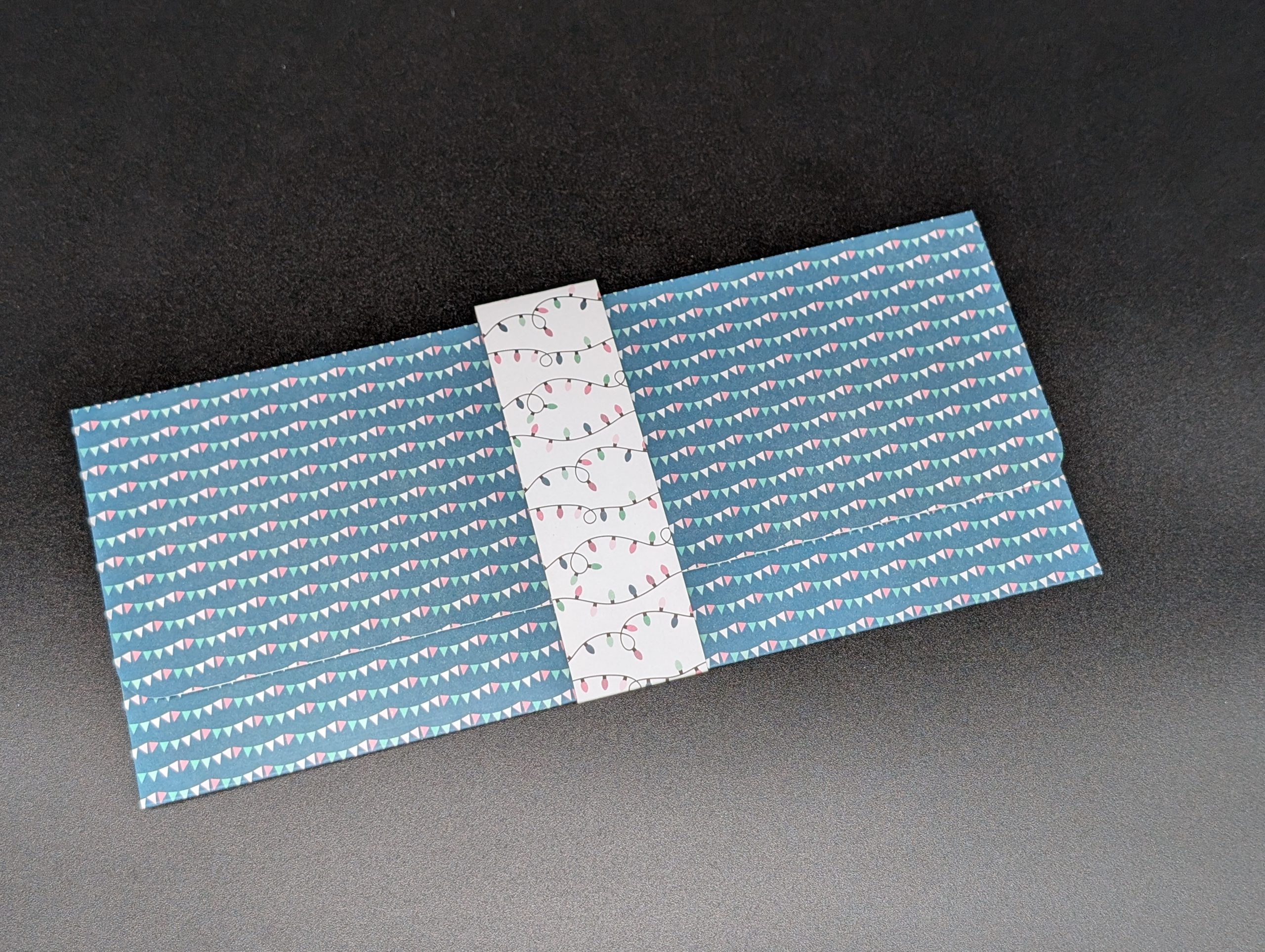 Pochette cadeau - Guirlandes